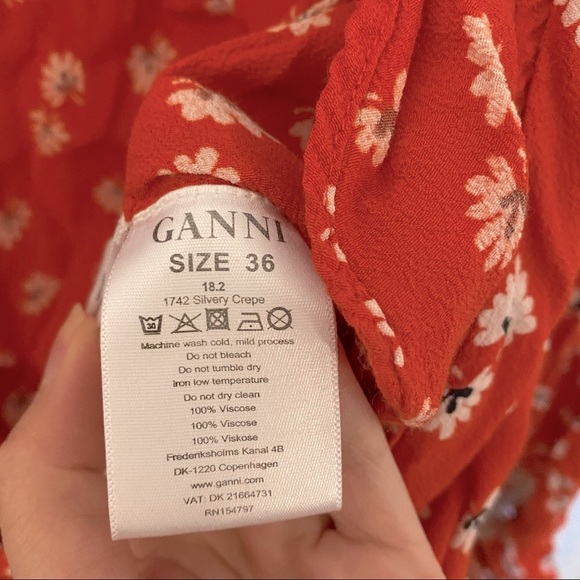 Ganni Crepe Floral Ruffled Wrap Top Sz 36 - Picture 8 of 8